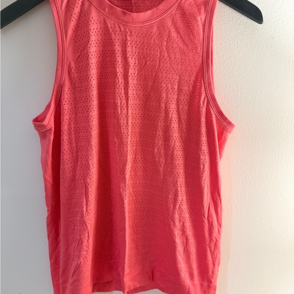 Lululemon Breeze By Muscle Tank - Picture 1 of 2